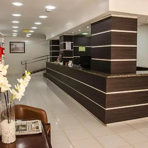 Manoa Poa Hotel